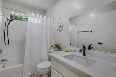 7101 Sutherland Way, Elk Grove, CA 95758 - Photo 33