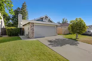 7101 Sutherland Way, Elk Grove, CA 95758 - Photo 3