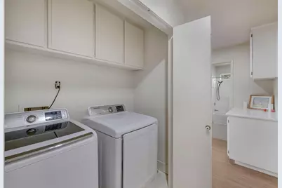 7101 Sutherland Way, Elk Grove, CA 95758 - Photo 37