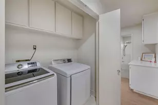 7101 Sutherland Way, Elk Grove, CA 95758 - Photo 37