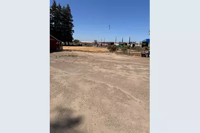 2100 W Main, Turlock, CA 95380 - Photo 17