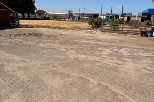2100 W Main, Turlock, CA 95380 - Photo 17