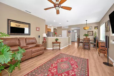 9158 Rose Parade Way, Sacramento, CA 95826 - Photo 11