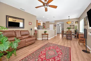 9158 Rose Parade Way, Sacramento, CA 95826 - Photo 11
