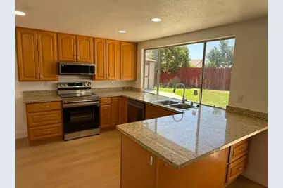10 Bluestone Court, Sacramento, CA 95824 - Photo 5