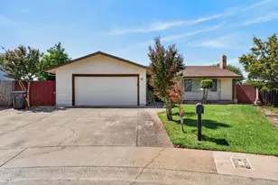 10 Bluestone Ct, Sacramento, CA 95824 - Photo 1