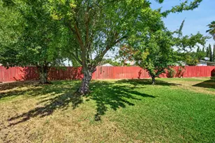 10 Bluestone Ct, Sacramento, CA 95824 - Photo 29