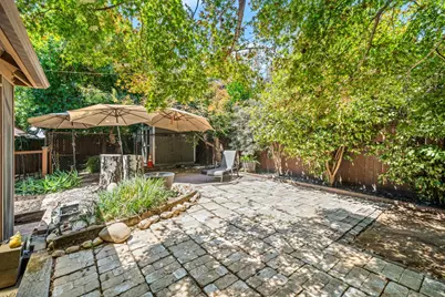 2544 Clearlake Way, Sacramento, CA 95826 - Photo 43