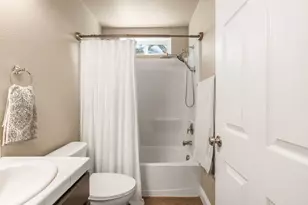 2174 Verano St, Sacramento, CA 95838 - Photo 25