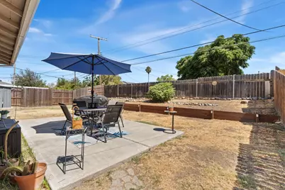 1944 Middleberry Road, Sacramento, CA 95815 - Photo 23