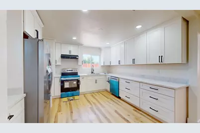 1813 Enslen Avenue, Modesto, CA 95350 - Photo 9