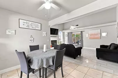 9673 N Sharon Avenue, Fresno, CA 93720 - Photo 9