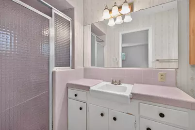 875 Parklin Avenue, Sacramento, CA 95831 - Photo 25