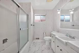 875 Parklin Ave, Sacramento, CA 95831 - Photo 21