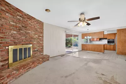 875 Parklin Avenue, Sacramento, CA 95831 - Photo 3