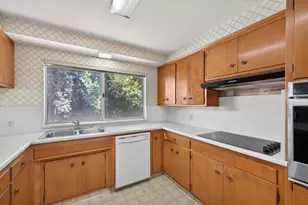 875 Parklin Ave, Sacramento, CA 95831 - Photo 15