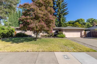 875 Parklin Avenue, Sacramento, CA 95831 - Photo 9