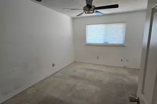 7705 Rock Creek, Sacramento, CA 95824 - Photo 25