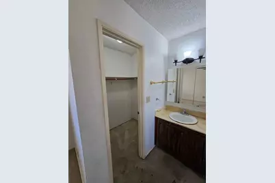 7705 Rock Creek, Sacramento, CA 95824 - Photo 27