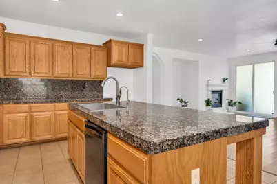 2078 Venezia Street, Los Banos, CA 93635 - Photo 43