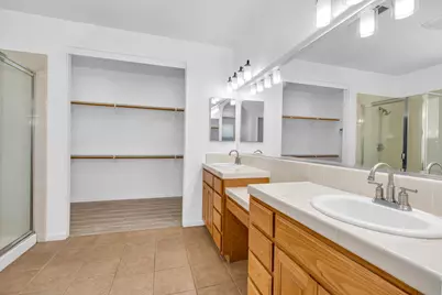 2078 Venezia Street, Los Banos, CA 93635 - Photo 23