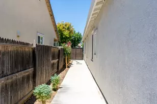 2078 Venezia St, Los Banos, CA 93635 - Photo 29