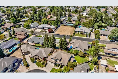 1424 La Salle Drive, Turlock, CA 95382 - Photo 33