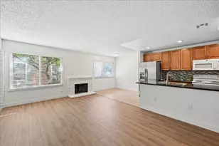 4141 Apostolo Cir, Sacramento, CA 95824 - Photo 3