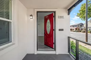 2000 36th St, Sacramento, CA 95817 - Photo 9