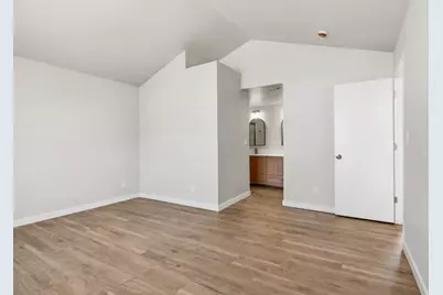 728 Park Hurst Way, Modesto, CA 95358 - Photo 11