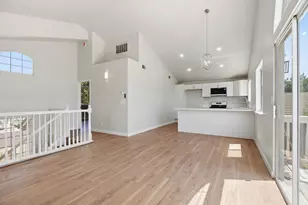 728 Park Hurst Way, Modesto, CA 95358 - Photo 5