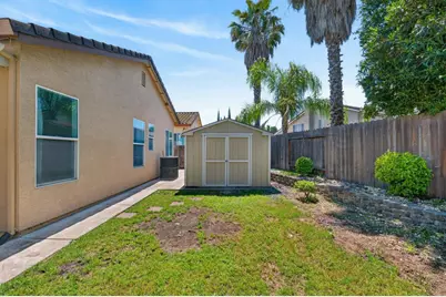 8406 Alameda Park Drive, Elk Grove, CA 95624 - Photo 57