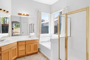 8406 Alameda Park Dr, Elk Grove, CA 95624 - Photo 47