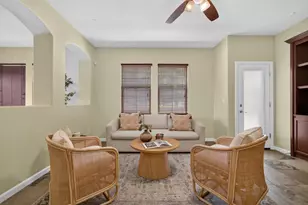 8048 Linda Isle Ln, Sacramento, CA 95831 - Photo 9