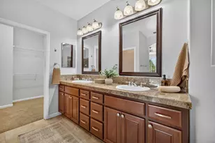 8048 Linda Isle Ln, Sacramento, CA 95831 - Photo 25