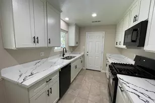 1900 Kirk Way, Sacramento, CA 95822 - Photo 5