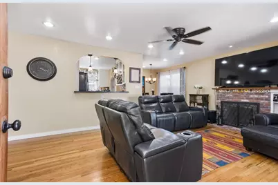86 Aiken Way, Sacramento, CA 95819 - Photo 11