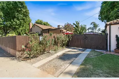 86 Aiken Way, Sacramento, CA 95819 - Photo 9