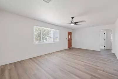 19415 Empire Street, Stratford, CA 93263 - Photo 5