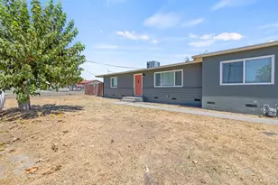 19415 Empire St, Stratford, CA 93263 - Photo 3