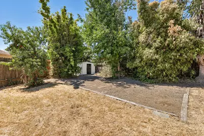 15 Sepalo Court, Sacramento, CA 95823 - Photo 7