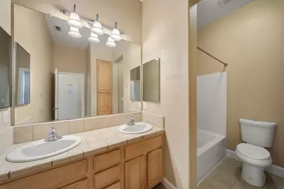 3917 Lakeside Drive, Modesto, CA 95355 - Photo 25