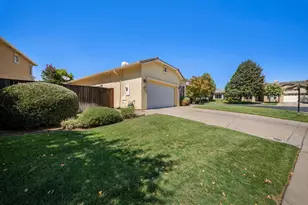 3917 Lakeside Dr, Modesto, CA 95355 - Photo 3