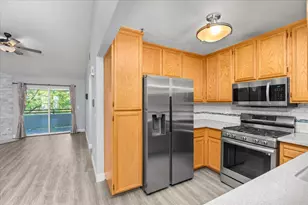7322 Yorktown Pl, Sacramento, CA 95842 - Photo 1