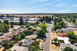 2409 Fernandez Dr, Sacramento, CA 95822 - Photo 47