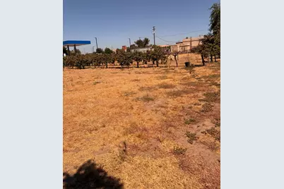 2100 W. Main, Turlock, CA 95380 - Photo 11