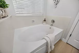 2725 Bellows St, Davis, CA 95618 - Photo 29