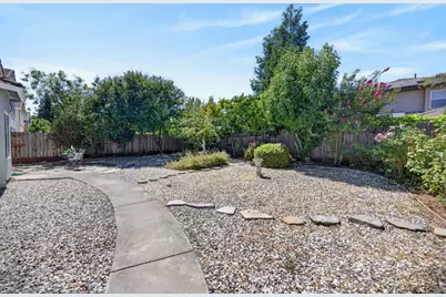 2725 Bellows Street, Davis, CA 95618 - Photo 37