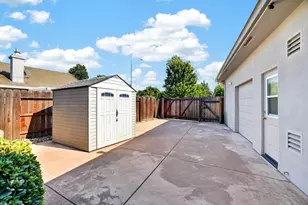 1116 Bridgetowne Dr, Lodi, CA 95242 - Photo 37