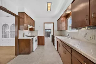 641 San Miguel Way, Sacramento, CA 95819 - Photo 3